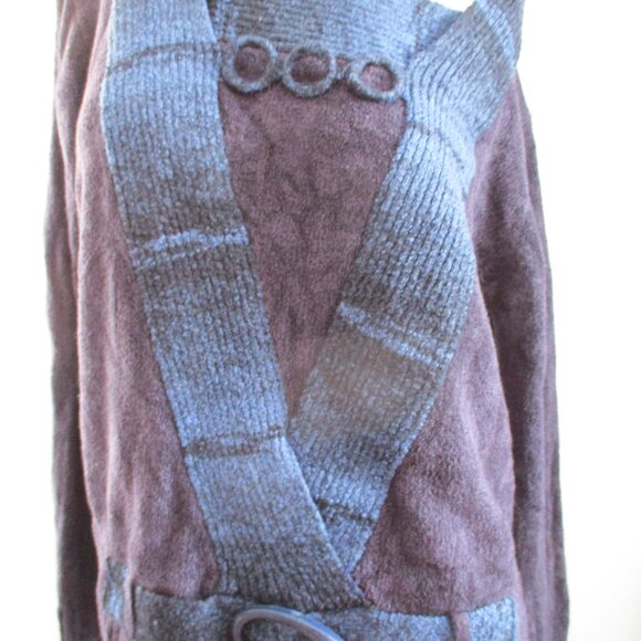 Moffi Unique Knit Sweater โ Asymmetrical Neckline & Faux Belt Detail (Size L) - Picture 12 of 16